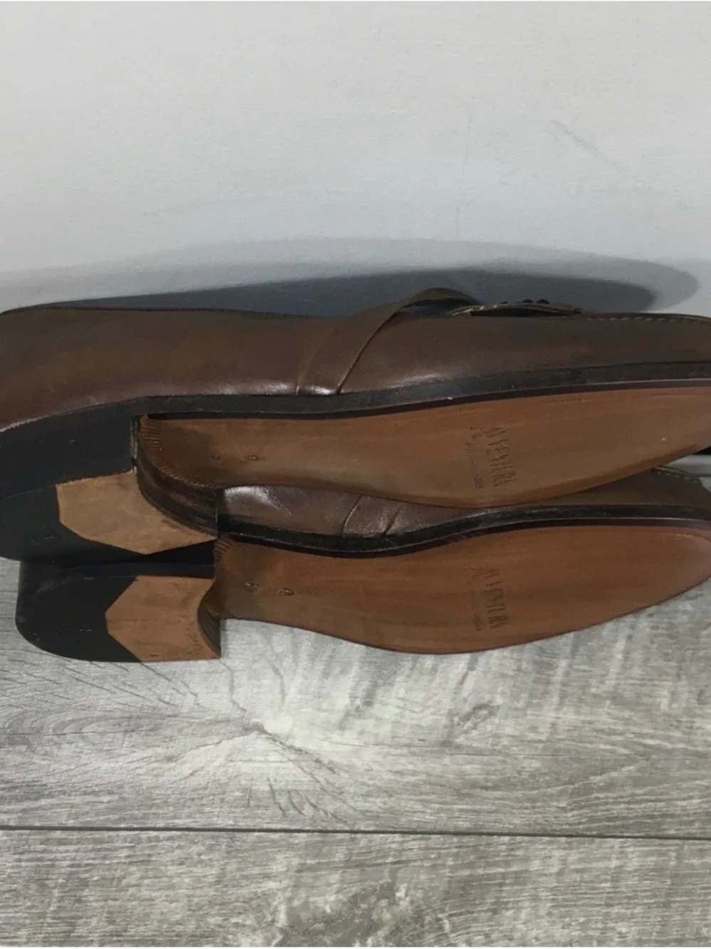 Avventura up sale